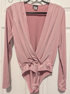 Day G Pink Long Sleeve Bodysuit Women’s Small Wrap Front Sleek Top Chic